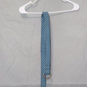 Vineyard Vines whale belt size large